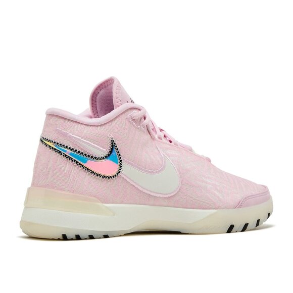 Nike Zoom LeBron NXXT Genisus basketball shoes in the \'Pink Foam Sail\' 12m